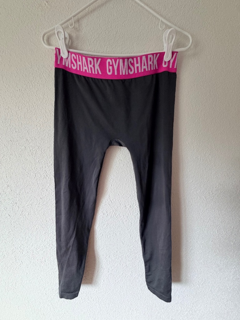Women’s gymshark Black Leggings Pink Logo Waistband Size M